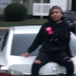 Meet your Posher, Carmen